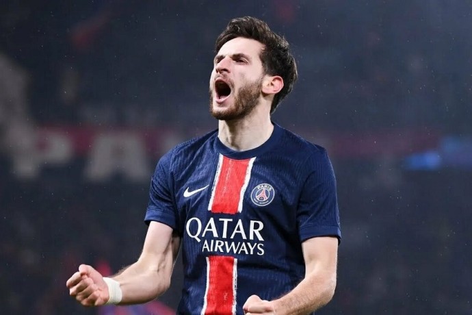 ПСЖ вернул лидерство в чемпионате Франции, победив "Лион" благодаря голу на 96-й минуте ПСЖ вернул лидерство в чемпионате Франции, победив "Лион" благодаря голу на 96-й минуте