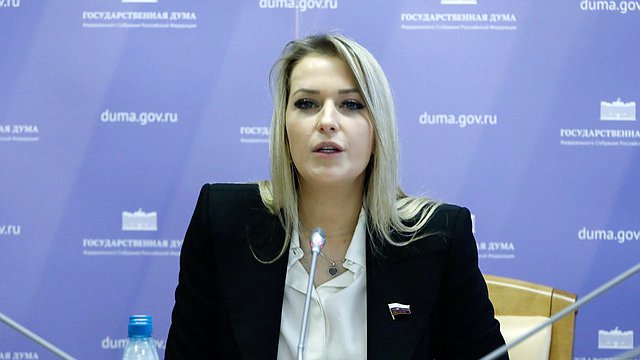 Яна Лантратова приняла участие в расширенном заседании комиссии Госсовета по направлению «Кадры»