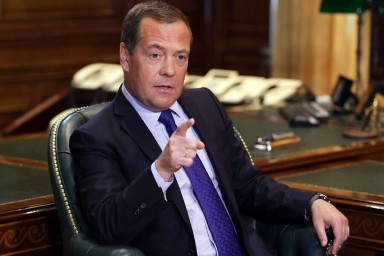 Медведев жестко ответил сенатору Грэму на угрозы по Украине