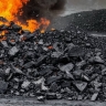 Уголь вспыхнул на промышленном складе в Корсакове