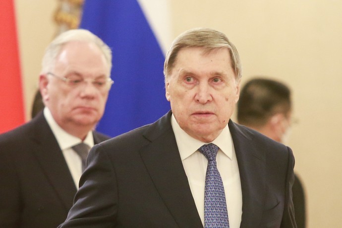 Ушаков заявил, что РФ изучит сигналы от Европы и Киева по итогам переговоров в США