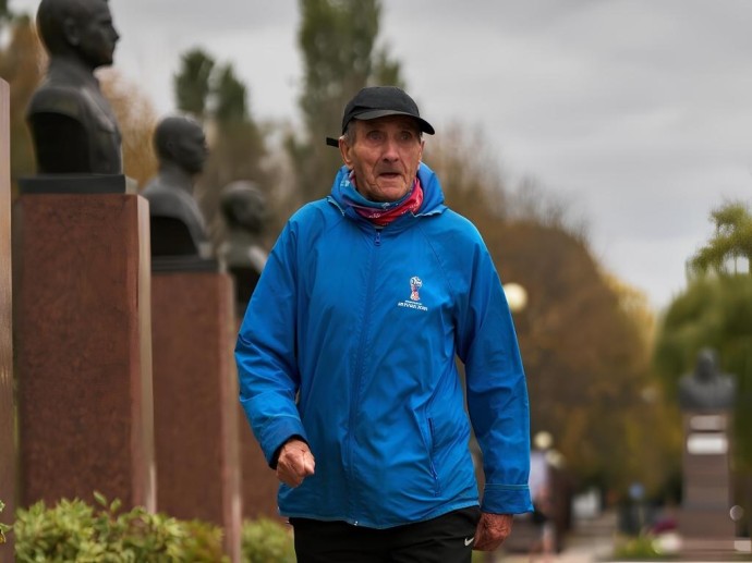 «Мои рекорды ещё не побиты». Белгородец Иван Демонов пробежал 199 марафонов «Мои рекорды ещё не побиты». Белгородец Иван Демонов пробежал 199 марафонов