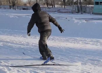 В Приамурье трудные подростки встают на лыжи благодаря гранту губернатора В Приамурье трудные подростки встают на лыжи благодаря гранту губернатора