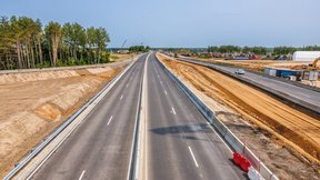 Марат Хуснуллин: Реконструкция участка трассы М-1 «Беларусь» выполнена более чем наполовину