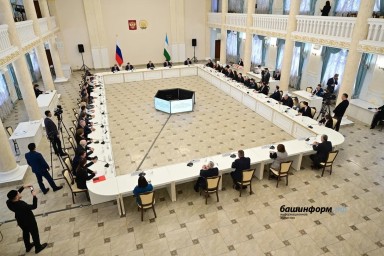 В Уфе обсуждают опыт Башкирии по межнациональным отношениям