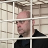 Экс-глава Курской области признал вину во взятках и раскаялся в суде