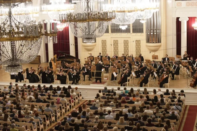 Петербургская филармония объединила ведущие коллективы города циклом концертов к 110-летию со дня рождения Георгия Свиридова Петербургская филармония объединила ведущие коллективы города циклом концертов к 110-летию со дня рождения Георгия Свиридова