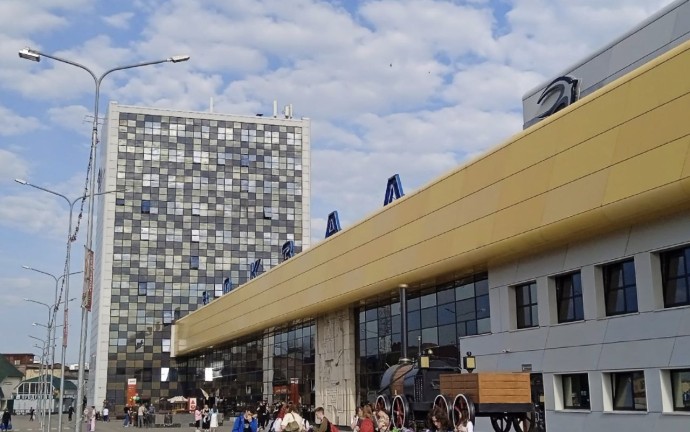 В Пензе расчищают прилавки: магазин у вокзала наказали за просрочку и антисанитарию