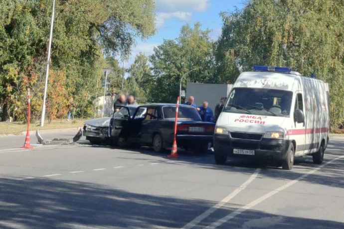 Жесткая авария в Заречном: на месте работали врачи