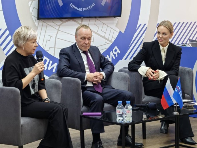 «Единая Россия» в Прикамье провела Всероссийский день приема педагогов