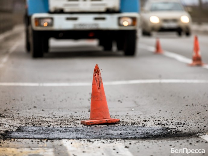 Белгородские власти направят 1,5 млрд рублей на ремонт старооскольских дорог Белгородские власти направят 1,5 млрд рублей на ремонт старооскольских дорог