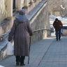 Почему пенсионеры, работавшие в 90-е годы, могут остаться без льгот и выплат