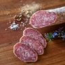 Заменители мяса, крахмал и соя. Названы марки колбасы, которые лучше не брать