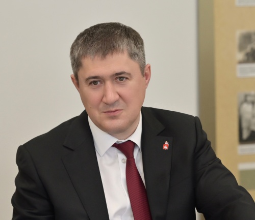 Губернатор Пермского края Дмитрий Махонин поздравил жителей региона с Днем защитника Отечества