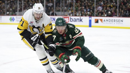 Капризов догнал Малкина в гонке за звание лучшего бомбардира НХЛ среди россиян