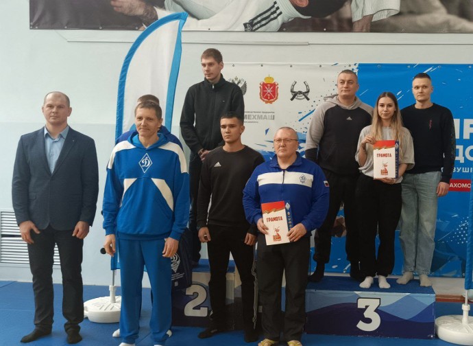 Судебные приставы Тульской области завоевали бронзу на плавательной спартакиаде