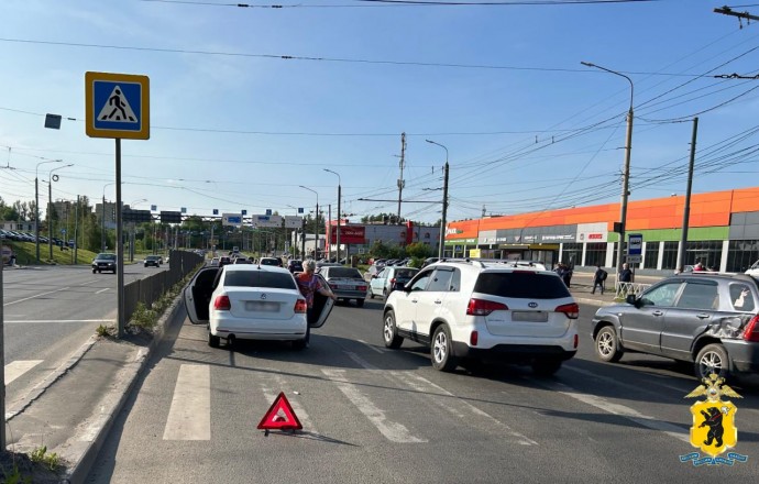В результате двух ДТП в Ярославской области пострадали пешеходы