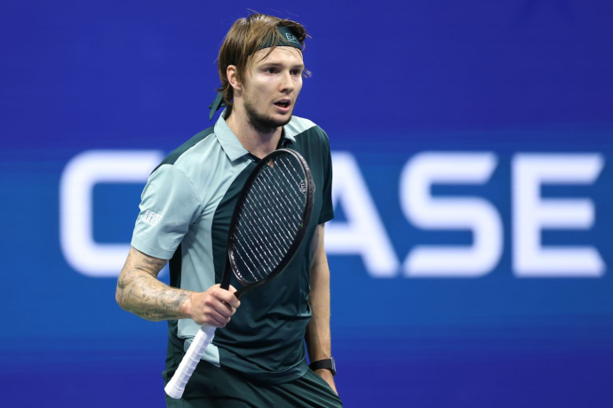 Бублик обыграл Муте во втором круге "Мастерса" в Париже Бублик обыграл Муте во втором круге "Мастерса" в Париже