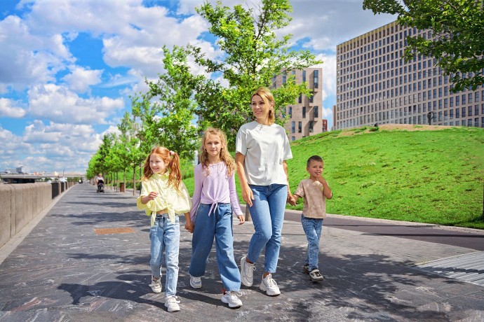 Собянин: Поддержка семей с детьми — важнейшее направление соцполитики Москвы