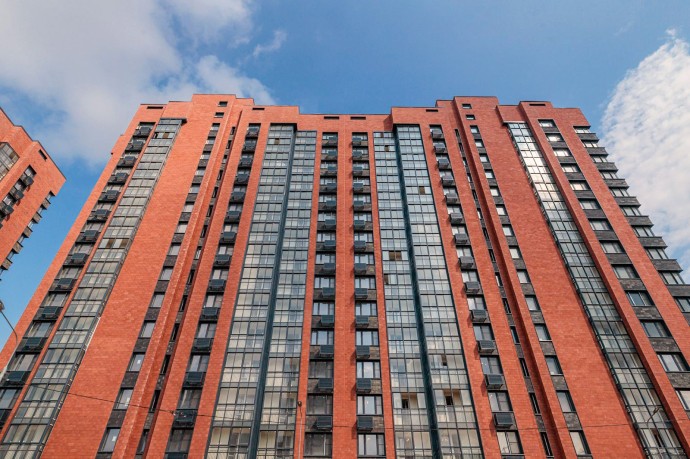 Программа реновации: около 860 жителей Царицына начали переселяться в новостройку на улице Бехтерева