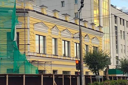 В Благовещенске завершают реставрацию здания областного военкомата