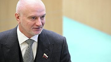 Комитет СФ поддержал закон об оперативном уничтожении контрафактного метанола Комитет СФ поддержал закон об оперативном уничтожении контрафактного метанола