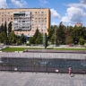 Главный фонтан Пензы оградили забором от купальщиков...