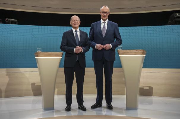Шольц пожелал удачи Мерцу