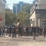 Люди в масках разломали палатку торговцев арбузами в Южно-Сахалинске