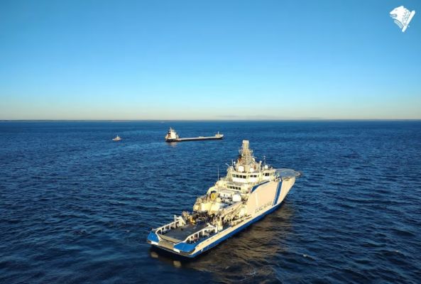 Между Финляндией и Эстонией снова рвутся кабели: задержали судно, шедшее из России