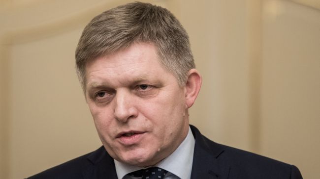 Словакия войск на Украину не отправит, но в логистике не откажет — Фицо