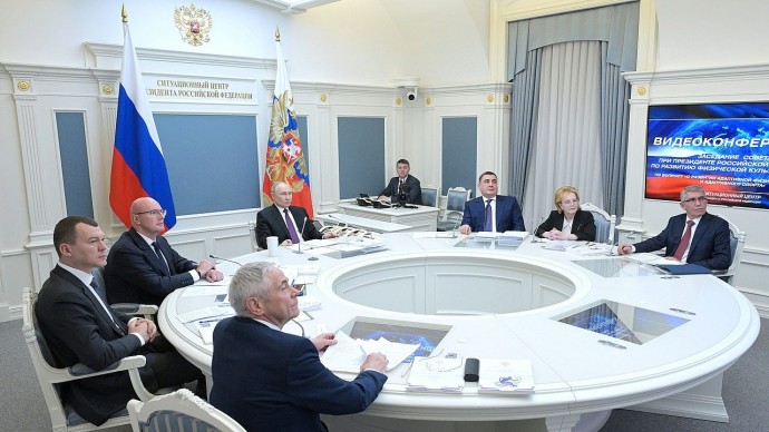Дмитрий Миляев представил Владимиру Путину предложения по развитию адаптивного спорта