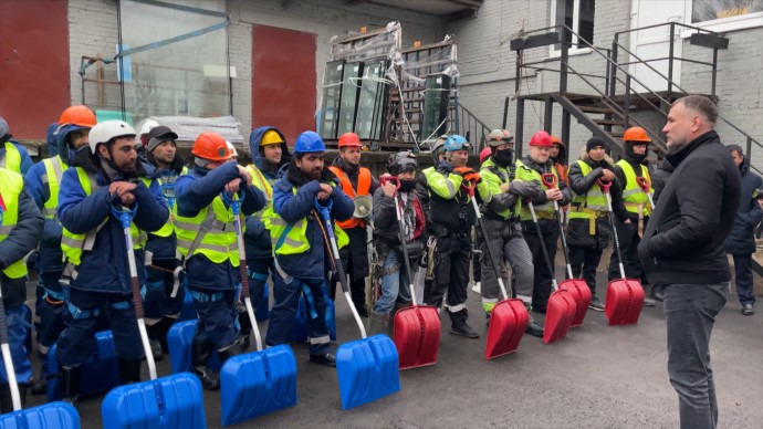 Евгений Разумишкин проверил работу коммунальных служб Калининского района