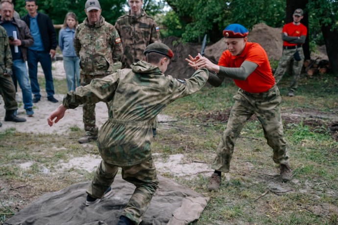 В Курском парке прошла военно-патриотическая игра «Верность Отчизне»