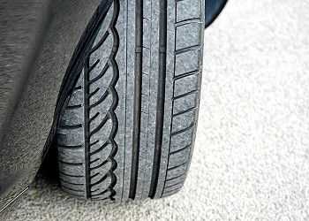 Благовещенец сдал в ломбард колеса «бывшей» и получил статью Благовещенец сдал в ломбард колеса «бывшей» и получил статью