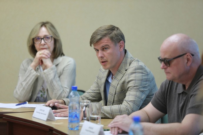 Экс-министра цифрового развития Ярославской области посадили под домашний арест Экс-министра цифрового развития Ярославской области посадили под домашний арест