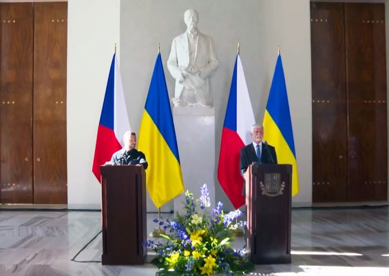 Президент Чехии пообещал Зеленскому поддержку ради «справедливого мира»