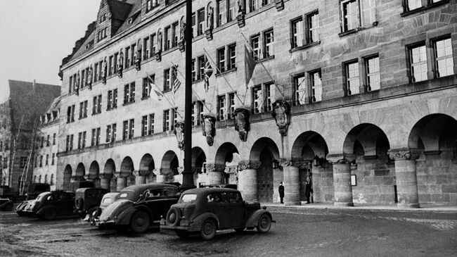 Нюрнбергский трибунал развеял миф о "чистом вермахте", заявил историк Нюрнбергский трибунал развеял миф о "чистом вермахте", заявил историк