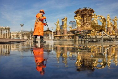 Фонтаны на территории ВДНХ подготовили к зиме