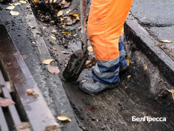 Работник муниципального предприятия пожаловался Вячеславу Гладкову на невыплату зарплаты