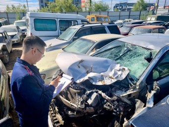 В пригороде Якутска пьяный водитель насмерть сбил двух несовершеннолетних