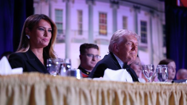 Трамп намерен провести прерванный стрельбой ужин с журналистами под усиленной охраной