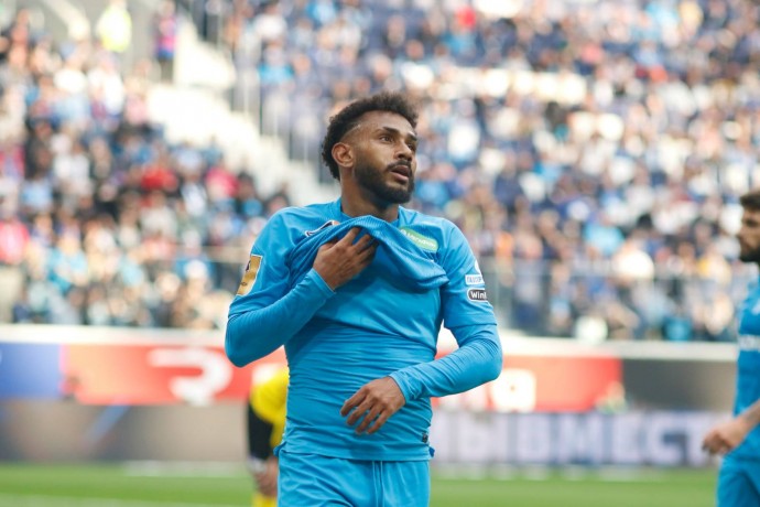 «Зенит» предложил «Фенербахче» подписать Вендела
