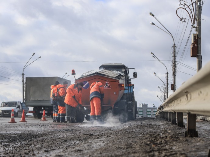 В Белгородской области устранили более 7 000 «квадратов» дорожных ям