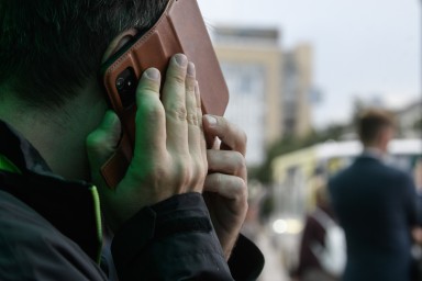 Москвичи стали чаще звонить по телефону после проблем с мессенджерами