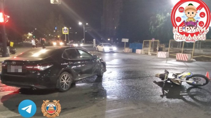 В Уфе подросток на питбайке попал в аварию