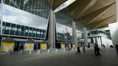 В Пулково ввели временные ограничения на прием и вылет самолетов