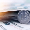 Рубль укрепился? Однако названы факторы, которые могут его обрушить