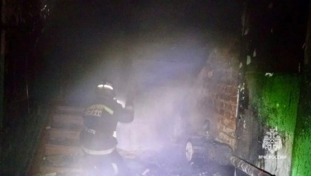 В Башкирии ночью произошел пожар в жилой двухэтажке