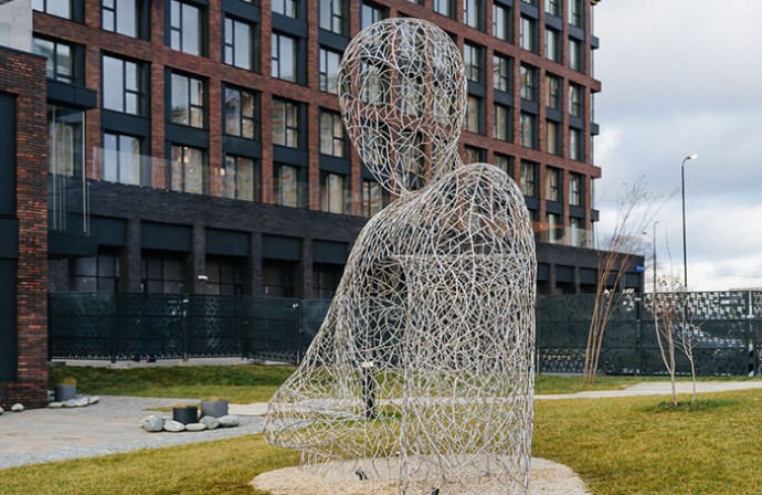 В Москве появился новый арт-объект «Обнимать» В Москве появился новый арт-объект «Обнимать»